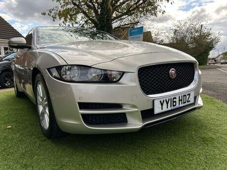 Jaguar XE 2.0 XE Prestige i Auto 4dr 14