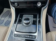 Jaguar XE 2.0 XE Prestige i Auto 4dr 69