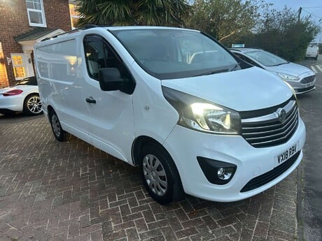 Vauxhall Vivaro 1.6 Vivaro 2900 Sportive CDTi 12