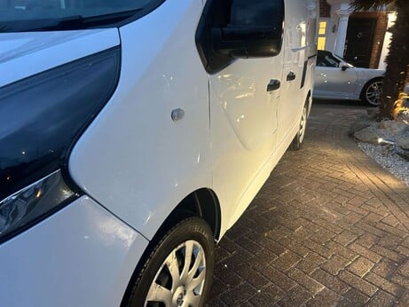 Vauxhall Vivaro 1.6 Vivaro 2900 Sportive CDTi 34