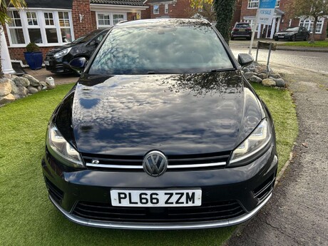 Volkswagen Golf 2.0 Golf R 4WD 3dr 19