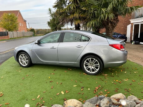 Vauxhall Insignia 1.8 Insignia Exclusive 5dr 65