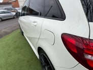 Mercedes-Benz B Class 2.1 B 200 AMG Line Premium D Auto 5dr 31