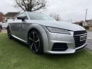 Audi TT 2.0 TT Ultra Black Edition TDI 3dr 10