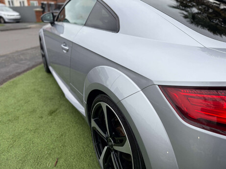 Audi TT 2.0 TT Ultra Black Edition TDI 3dr 38