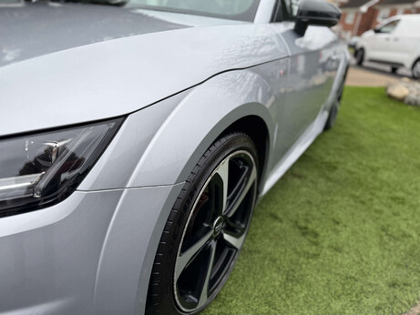 Audi TT 2.0 TT Ultra Black Edition TDI 3dr 39