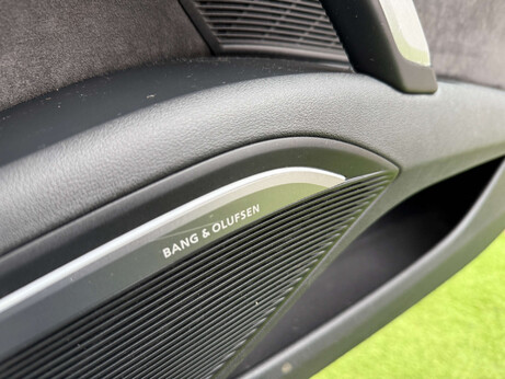 Audi TT 2.0 TT Ultra Black Edition TDI 3dr 63