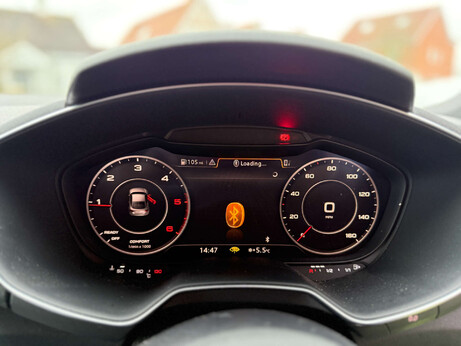 Audi TT 2.0 TT Ultra Black Edition TDI 3dr 76
