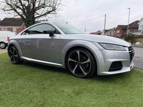 Audi TT 2.0 TT Ultra Black Edition TDI 3dr 16