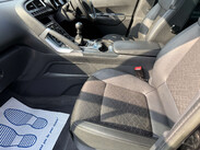 Peugeot 3008 1.6 3008 Allure HDi 5dr 53