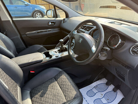 Peugeot 3008 1.6 3008 Allure HDi 5dr 56