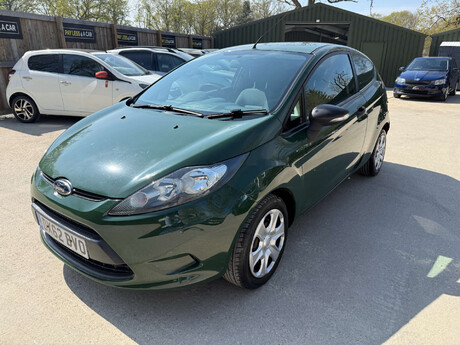 Ford Fiesta 1.4 Fiesta Base TDCi 3dr 9