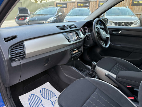 Skoda Fabia 1.0 Fabia SE L MPI 5dr 49