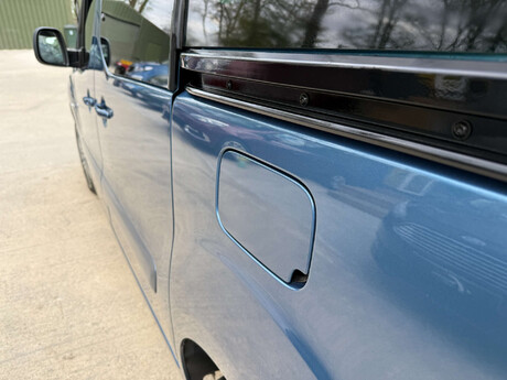 Citroen Berlingo Multispace 1.6 Berlingo Multispace Flair Blue HDi Semi-Auto 5dr 30