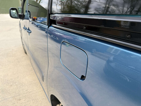 Citroen Berlingo Multispace 1.6 Berlingo Multispace Flair Blue HDi Semi-Auto 5dr 30