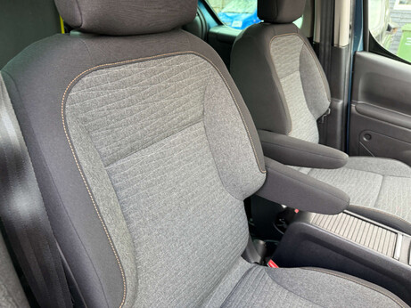 Citroen Berlingo Multispace 1.6 Berlingo Multispace Flair Blue HDi Semi-Auto 5dr 62