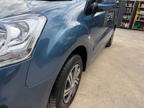 Citroen Berlingo Multispace 1.6 Berlingo Multispace Flair Blue HDi Semi-Auto 5dr 40