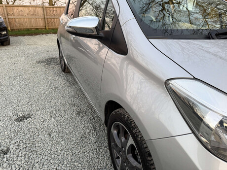 Toyota Yaris 1.3 Yaris Trend VVT-i 5dr 38