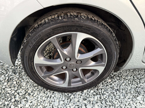 Toyota Yaris 1.3 Yaris Trend VVT-i 5dr 41