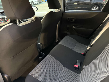 Toyota Yaris 1.3 Yaris Trend VVT-i 5dr 50
