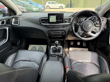 Kia Ceed 1.4 Ceed First Edition ISG 5dr 4