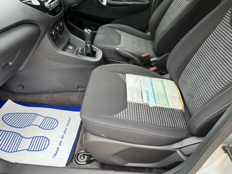 Ford Ka+ 1.2 Ka+ Zetec 5dr 70