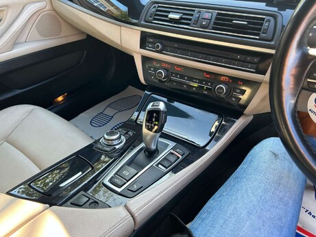BMW 5 Series 3.0 530d SE Touring Steptronic Euro 5 (s/s) 5dr 69