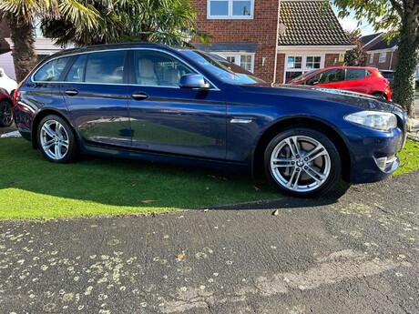 BMW 5 Series 3.0 530d SE Touring Steptronic Euro 5 (s/s) 5dr 32