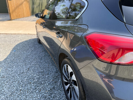Ford Focus 1.5 Focus Zetec TDCI 5dr 35