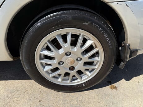 Mitsubishi Carisma 1.6 Carisma Mirage Auto 5dr 42