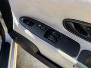 Mitsubishi Carisma 1.6 Carisma Mirage Auto 5dr 58