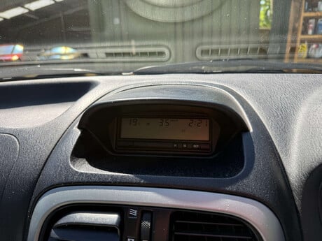 Mitsubishi Carisma 1.6 Carisma Mirage Auto 5dr 60