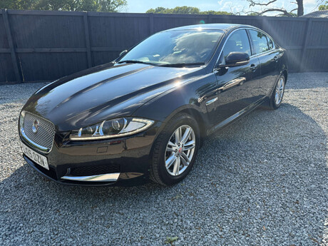 Jaguar XF 2.2 XF Luxury D Auto 4dr 17