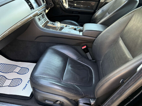 Jaguar XF 2.2 XF Luxury D Auto 4dr 59