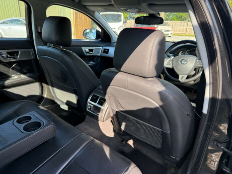 Jaguar XF 2.2 XF Luxury D Auto 4dr 63