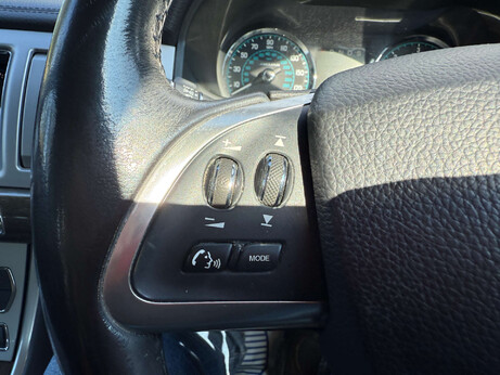 Jaguar XF 2.2 XF Luxury D Auto 4dr 80