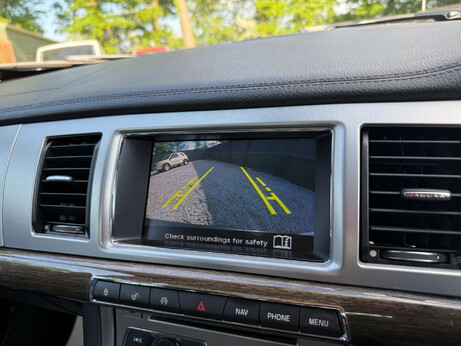 Jaguar XF 2.2 XF Luxury D Auto 4dr 85