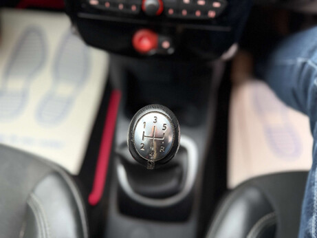 Renault Clio 1.1 Clio Dynamique TomTom 16V 5dr 62