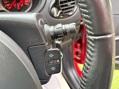 Renault Clio 1.1 Clio Dynamique TomTom 16V 5dr 64