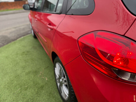 Renault Clio 1.1 Clio Dynamique TomTom 16V 5dr 34