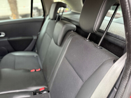 Renault Clio 1.1 Clio Dynamique TomTom 16V 5dr 51