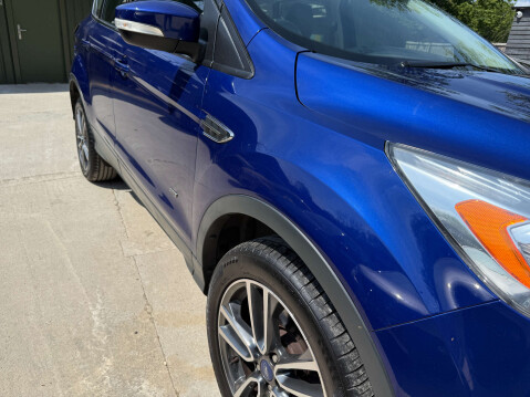 Ford Kuga 2.0 Kuga Titanium TDCi 4x4 4WD 5dr 32