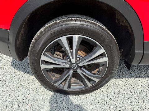 Nissan Qashqai 1.2 Qashqai N-Connecta DiG-T CVT 5dr 39