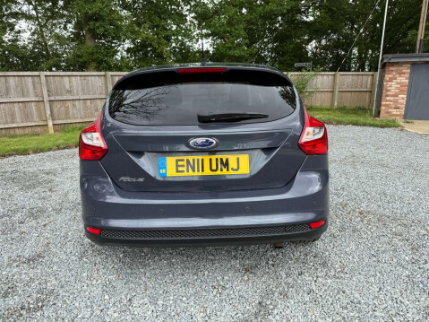 Ford Focus 1.6 Focus Zetec 125 5dr 18
