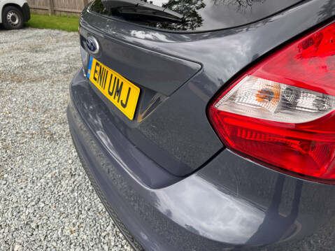Ford Focus 1.6 Focus Zetec 125 5dr 24