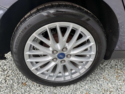 Ford Focus 1.6 Focus Zetec 125 5dr 36