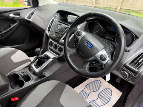 Ford Focus 1.6 Focus Zetec 125 5dr 54