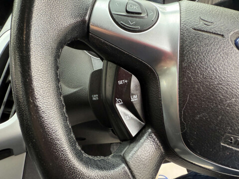 Ford Focus 1.6 Focus Zetec 125 5dr 59