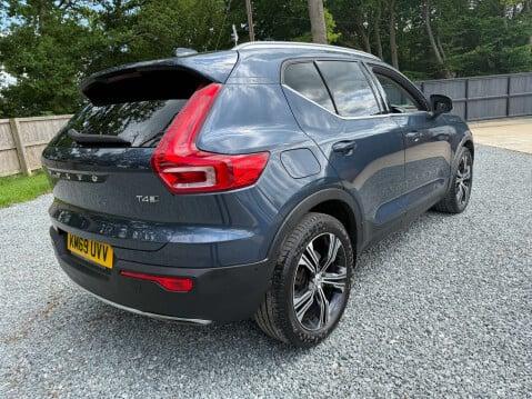 Volvo XC40 2.0 XC40 Inscription Pro T4 AWD Auto 4WD 5dr 8