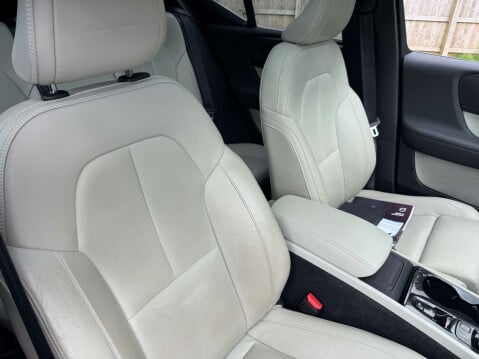 Volvo XC40 2.0 XC40 Inscription Pro T4 AWD Auto 4WD 5dr 56